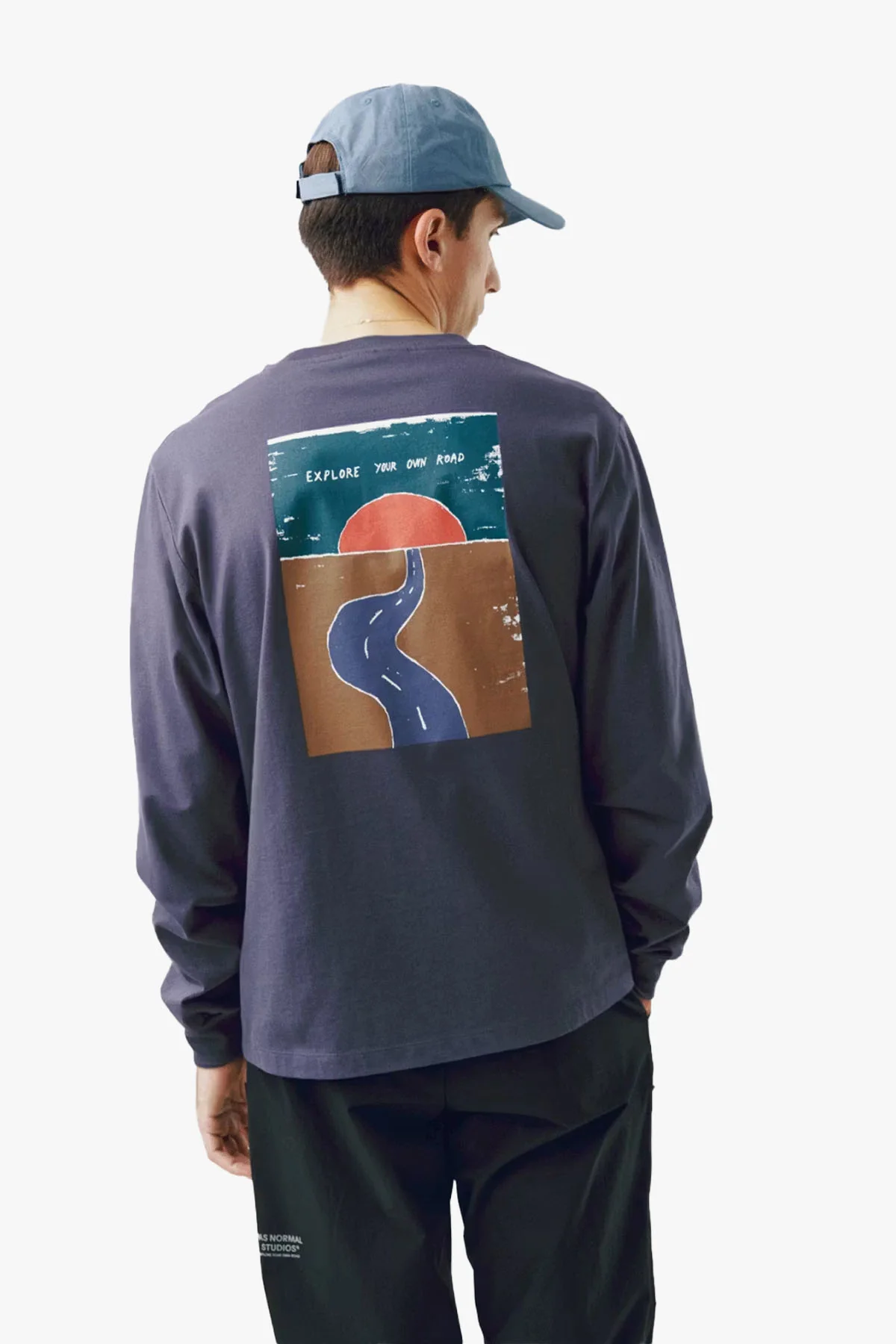 Off-Race Graphic Long Sleeve T-Shirt - Image 2