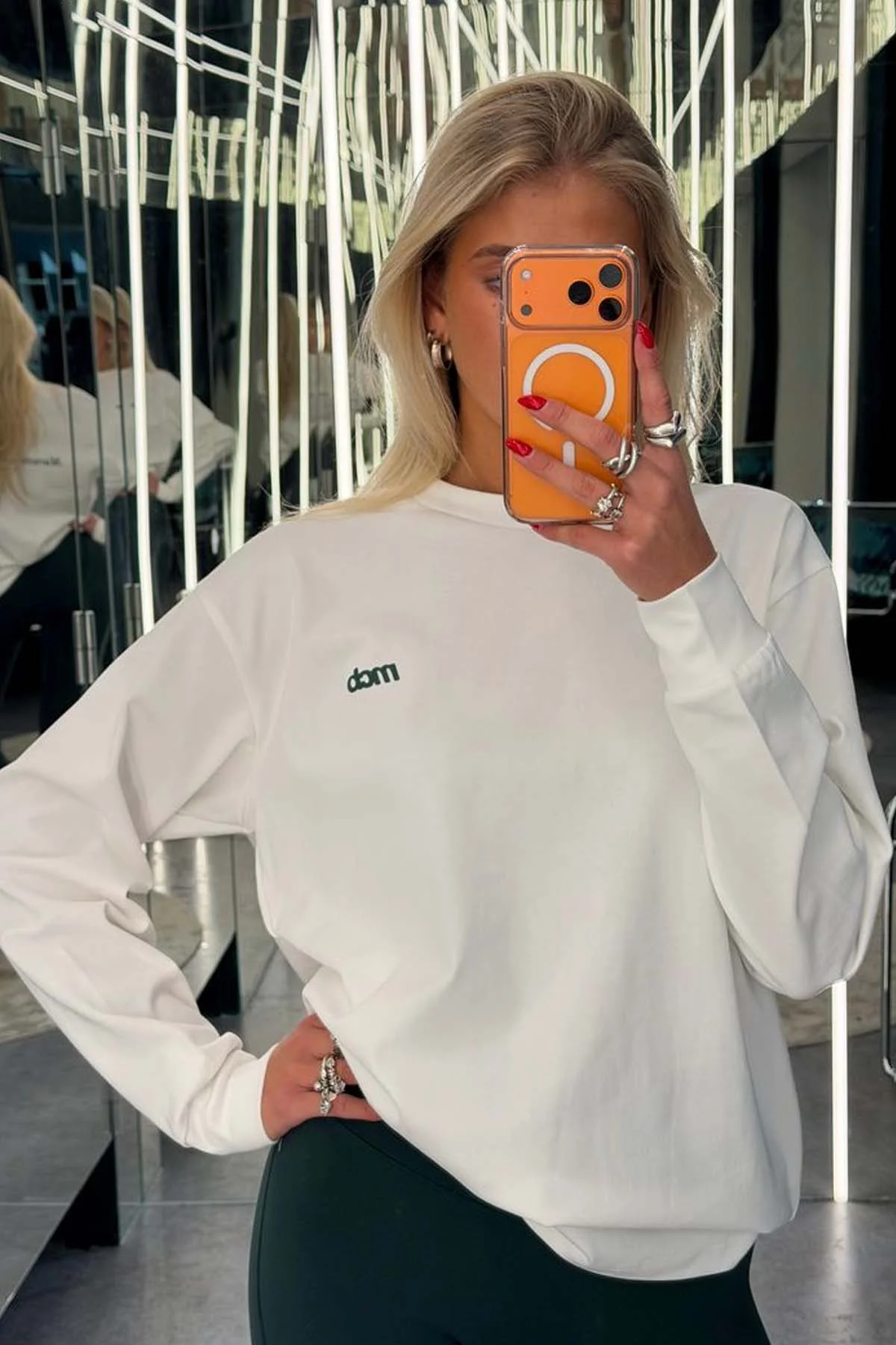 Signature Longsleeve - Image 2