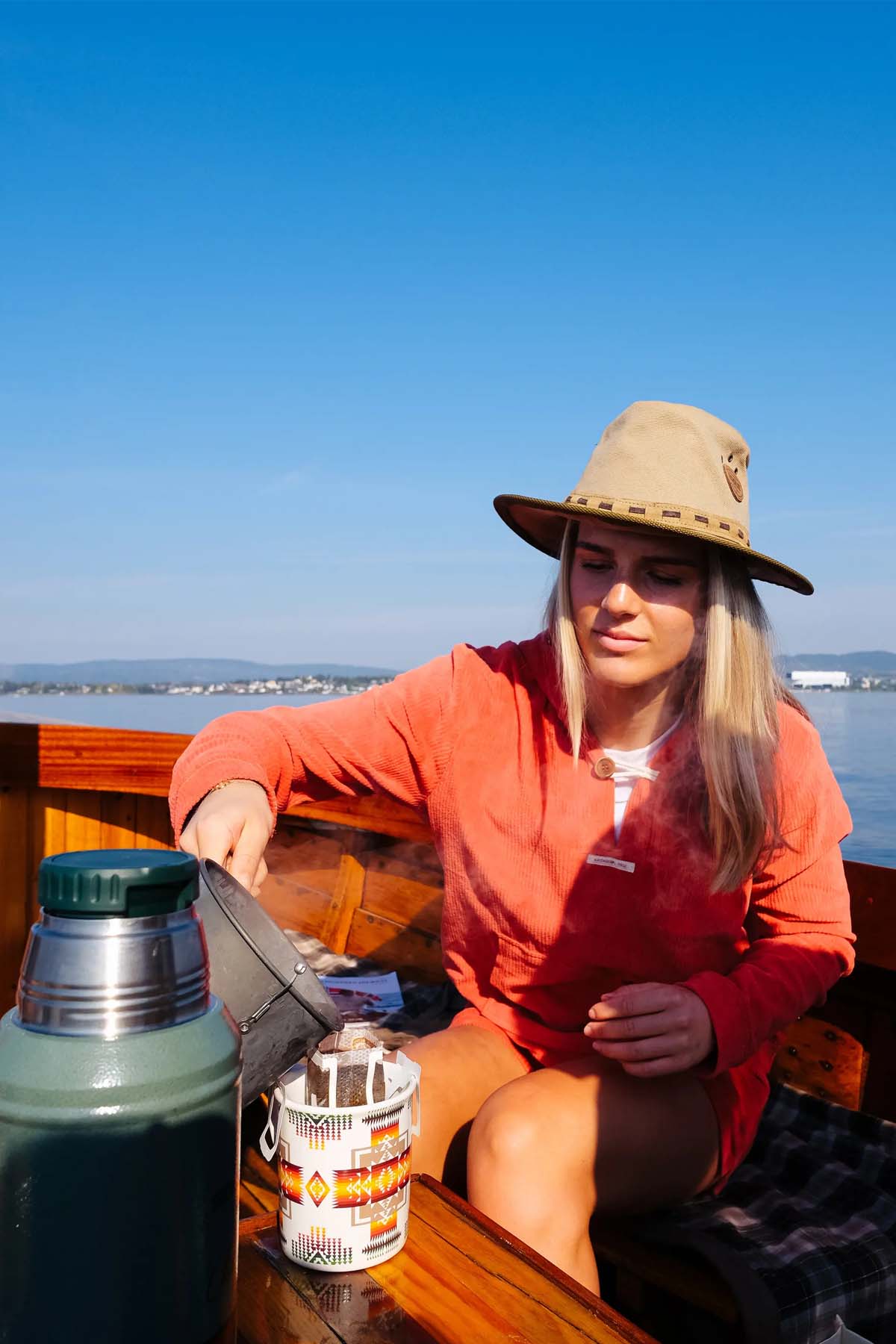 COMFY CORD HOOD WOMENS - Image 3