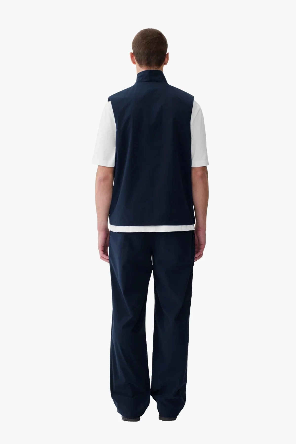 Folven Lightweight Vest - Image 3